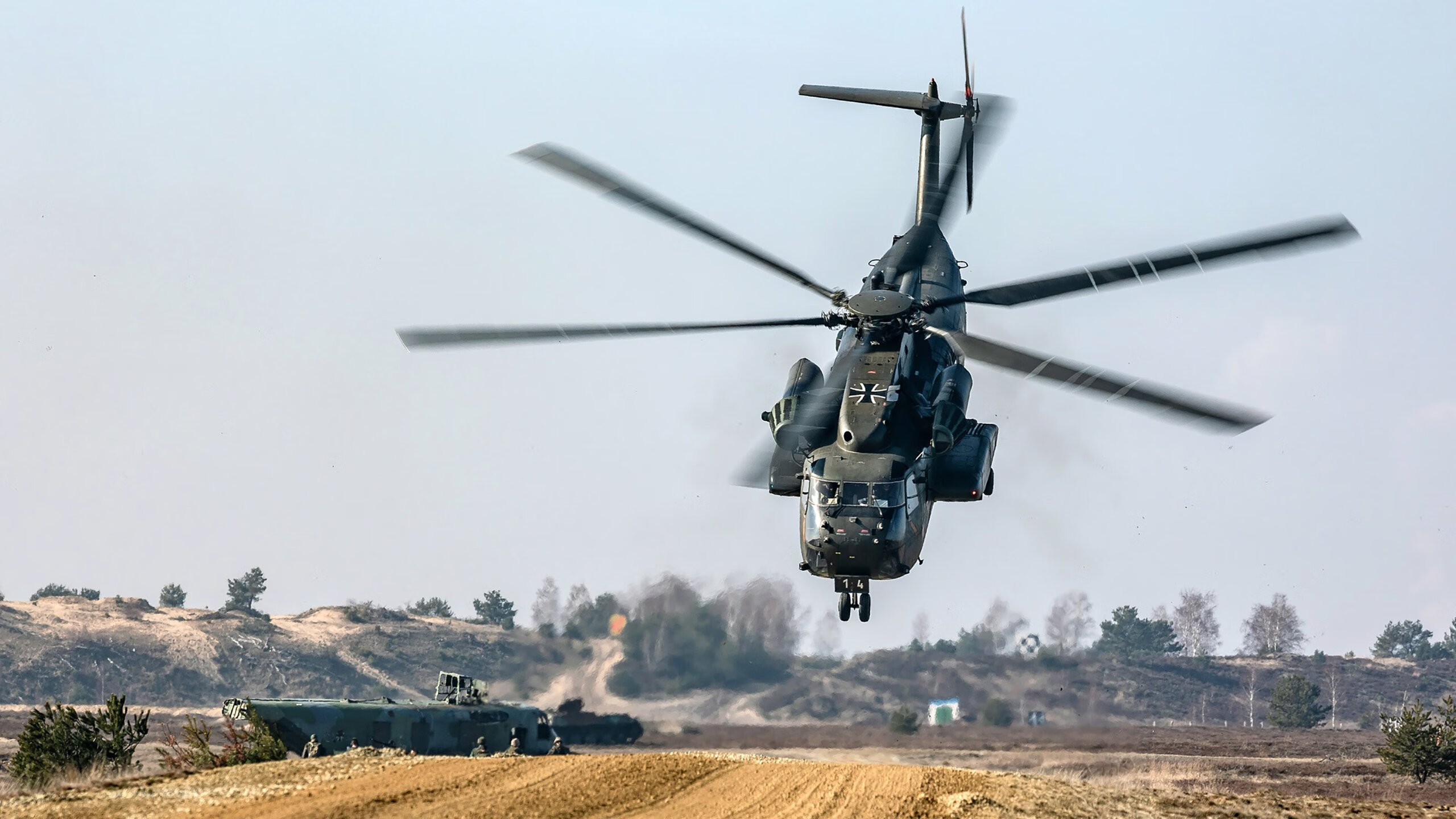 跨越地中海的怒吼，拉亚爆发助阿尔及利亚强势晋级法国赛场